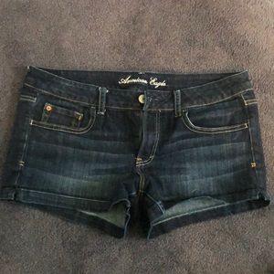AEO low rise shorts